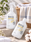Parfum de linge Wash·Up Silk Chamomile 500 ml présenté avec vaporisateur et flacon dans une ambiance douce et naturelle.